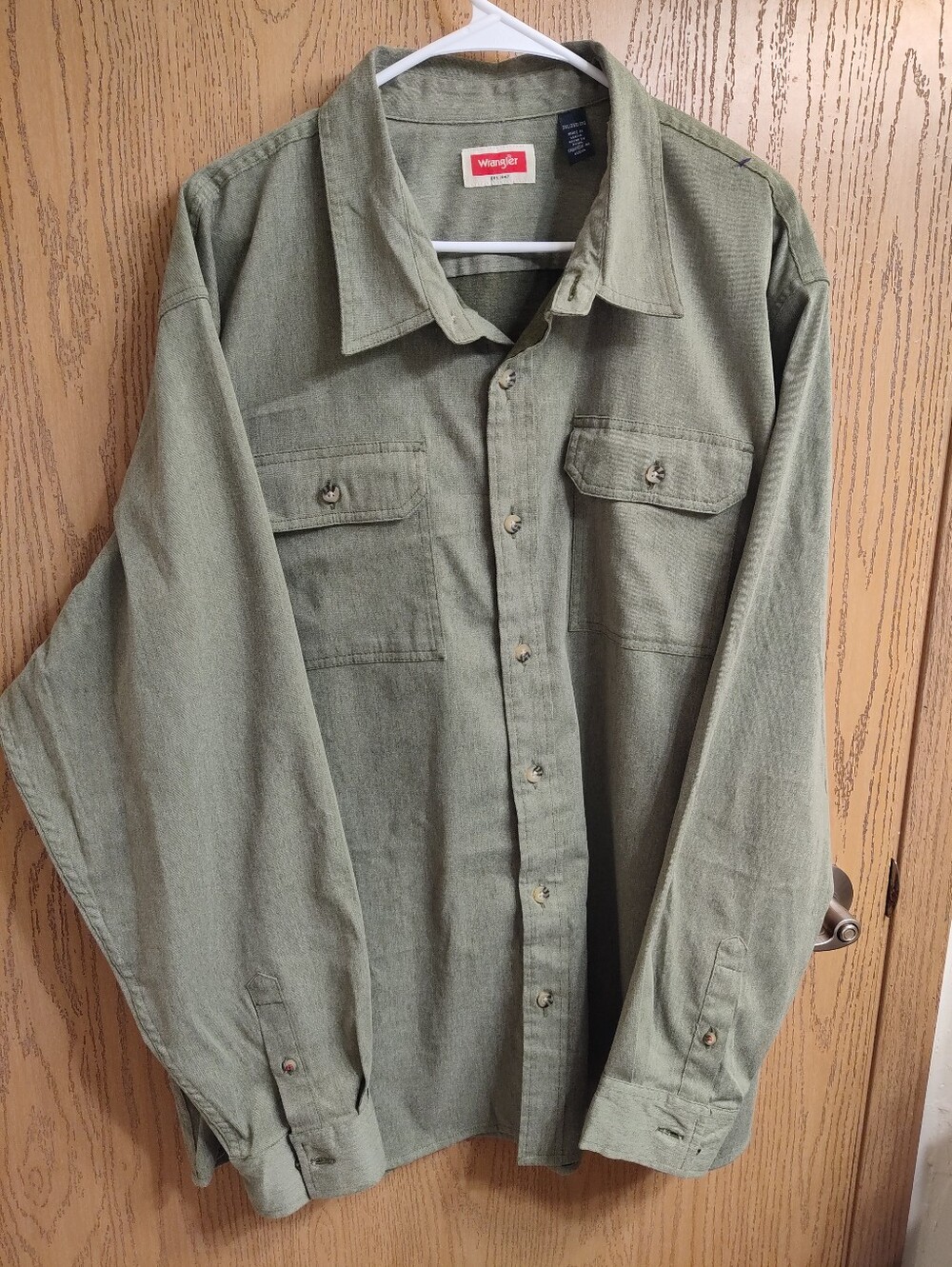 Wrangler Men's Olive Green Button-Up Shirt Jacket
